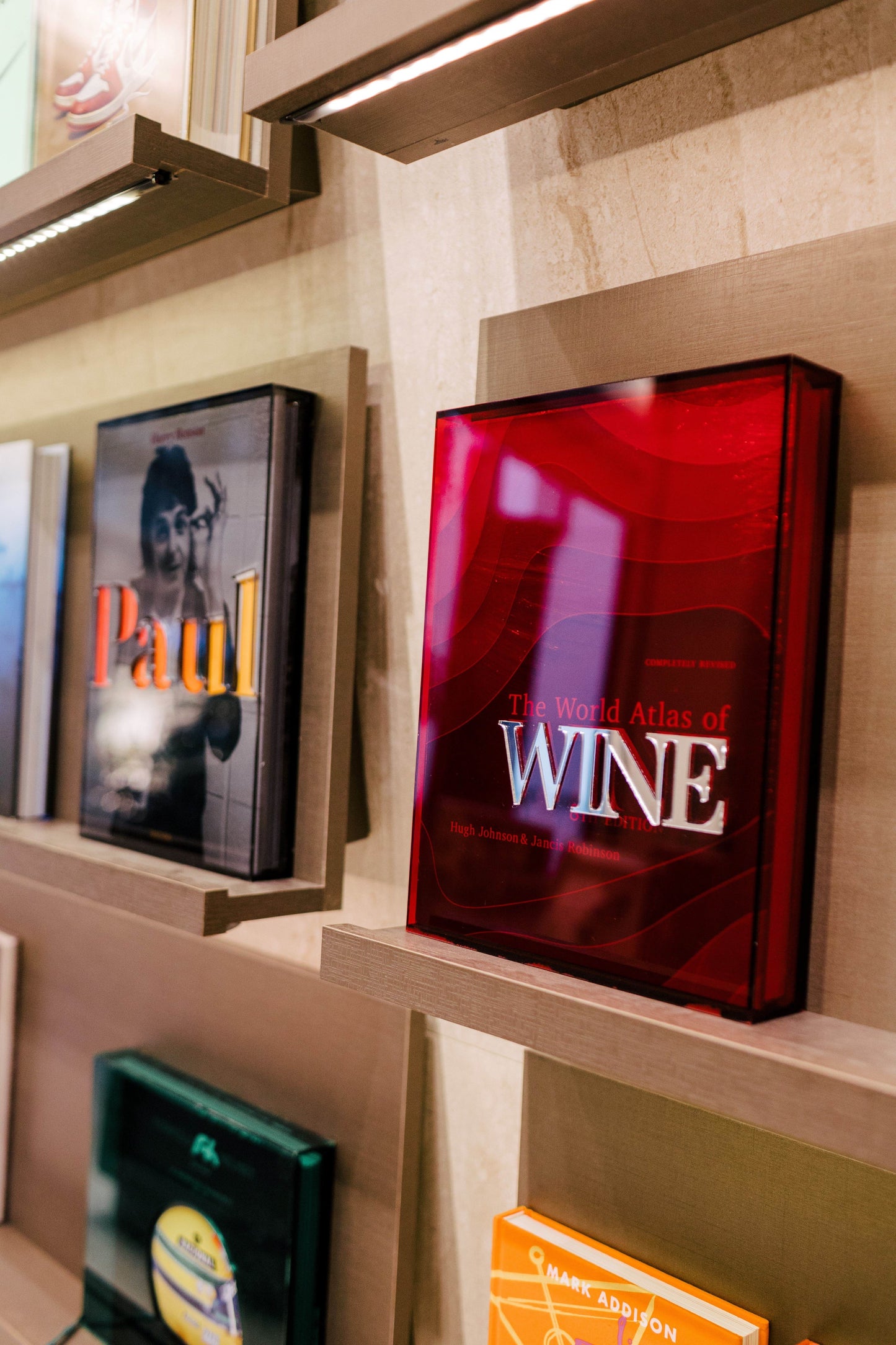 THE WORLD ATLAS OF WINE - 8TH EDITION