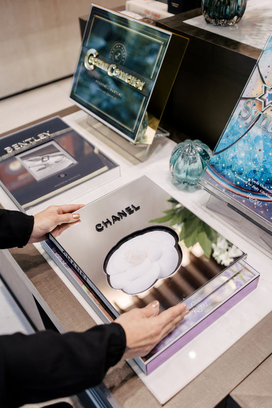 CHANEL: COLLECTIONS AND CREATIONS